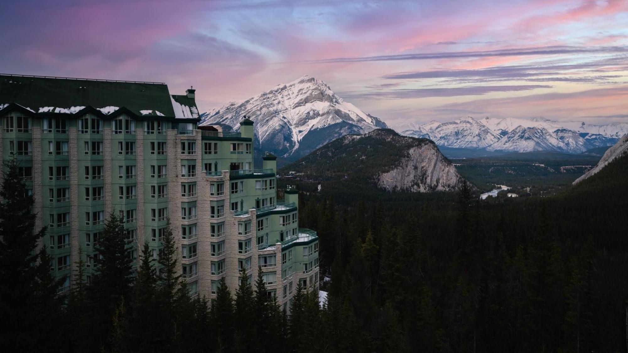 The Rimrock Resort Hotel Banff Exterior foto